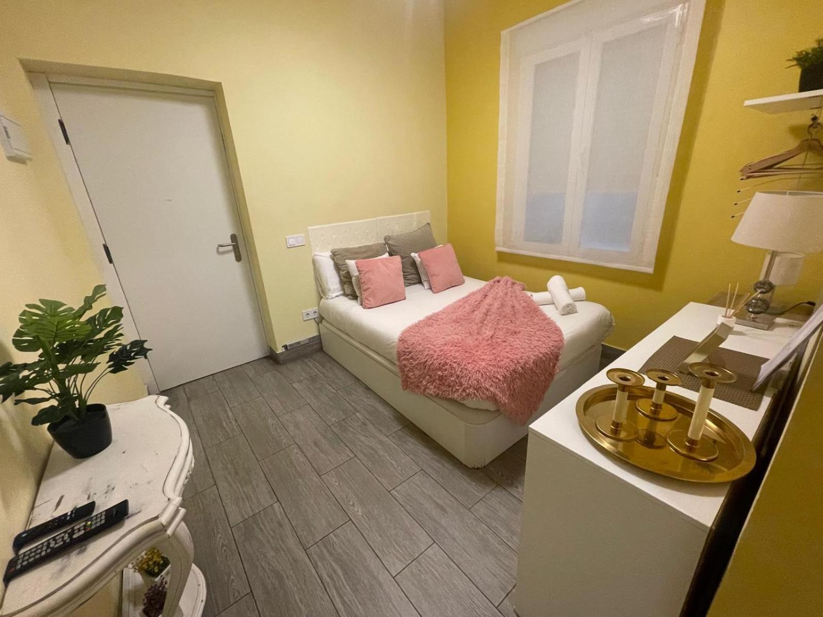 Apartment Plaza Mayor Center Madrid Bagian luar foto